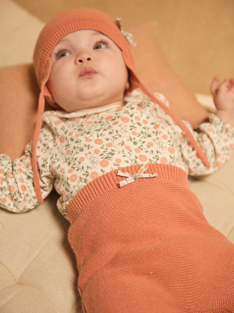 Conjunto de sudadera de estampado floral + leggings + calcetines para niña recién nacida