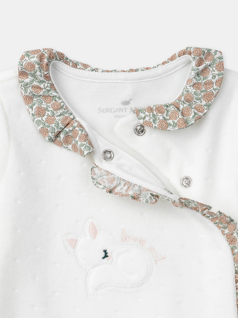 Saco de dormir blanco de terciopelo y floral para niña recién nacida