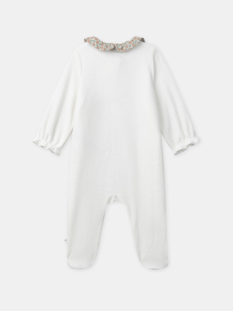 Saco de dormir blanco de terciopelo y floral para niña recién nacida
