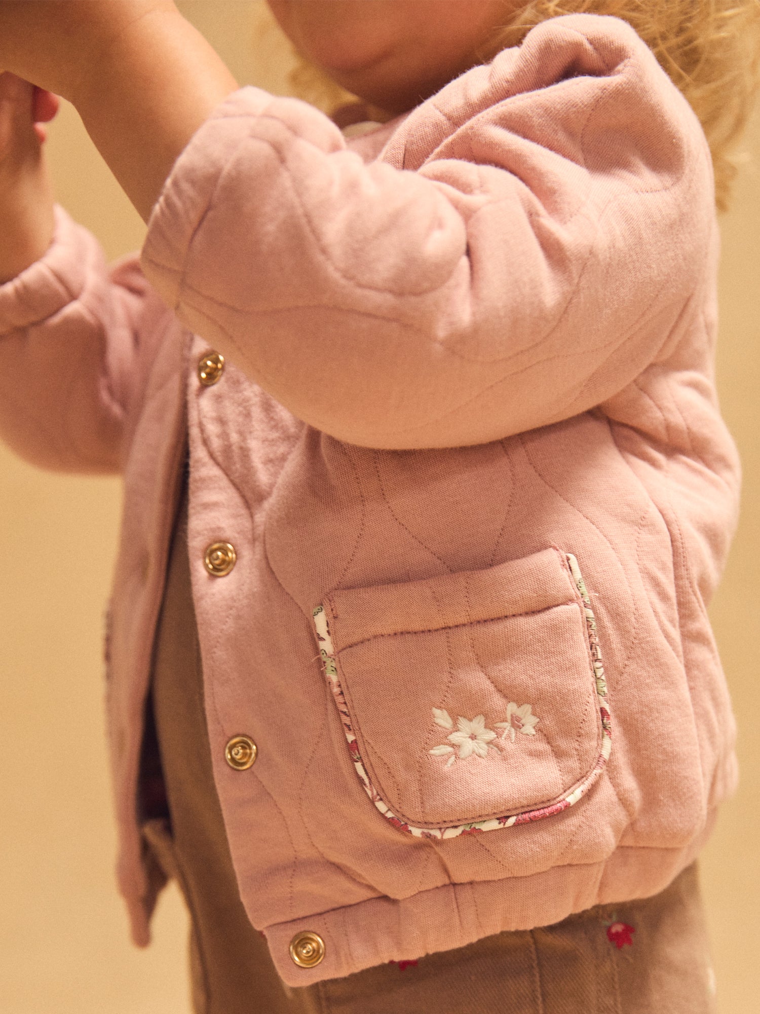 Cardigan rose pâle matelassé Bébé Fille