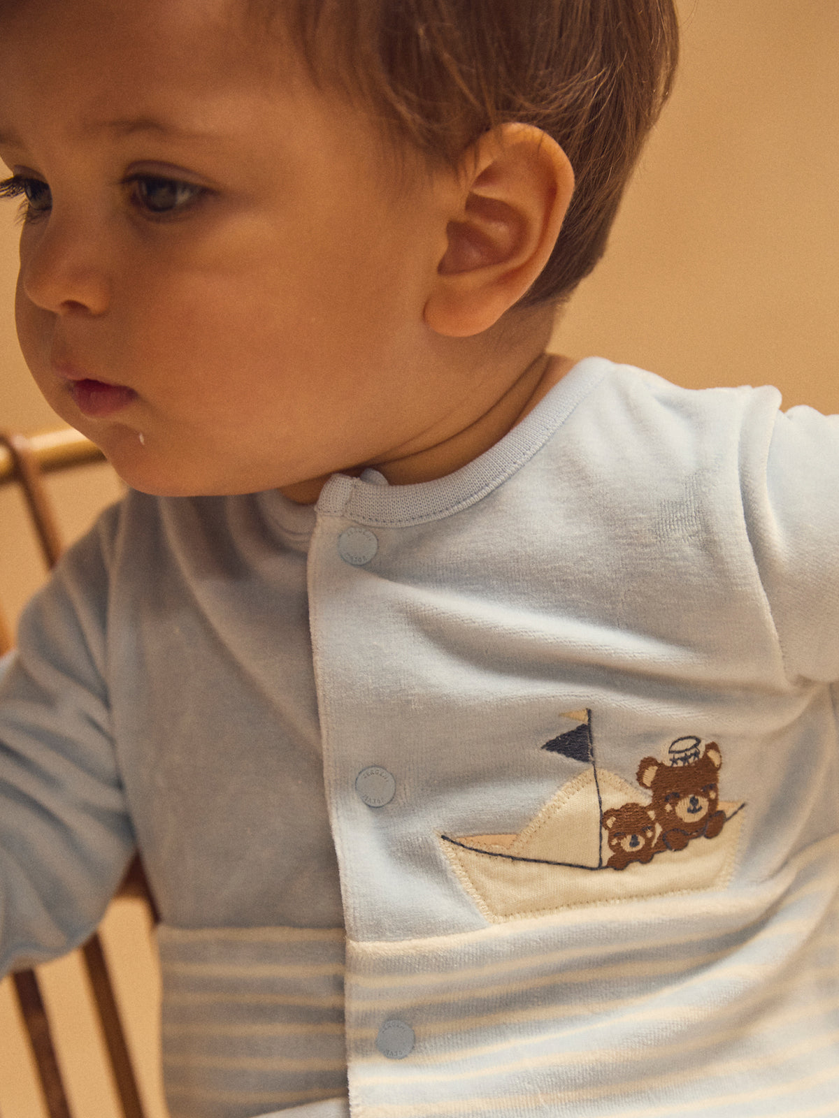 tmp/68893507776/products/67de887a-396a-424c-b8fa-8b2f63b87a1b/25H5BG95GRE_C236_3a863db3f-9e82-49f5-96e7-47b87ad4b9ee.jpg