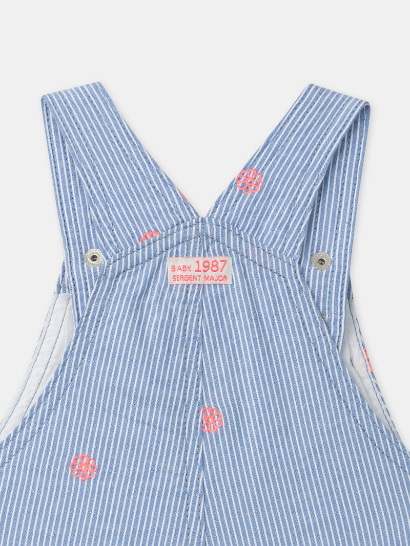 Peto corto con rayas azules y bordados de flores para bebé niña