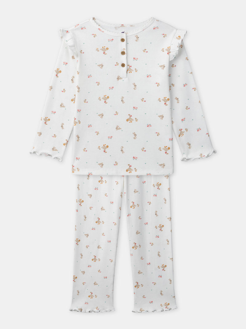 Pijama ecru con bordados de gansitas para niña