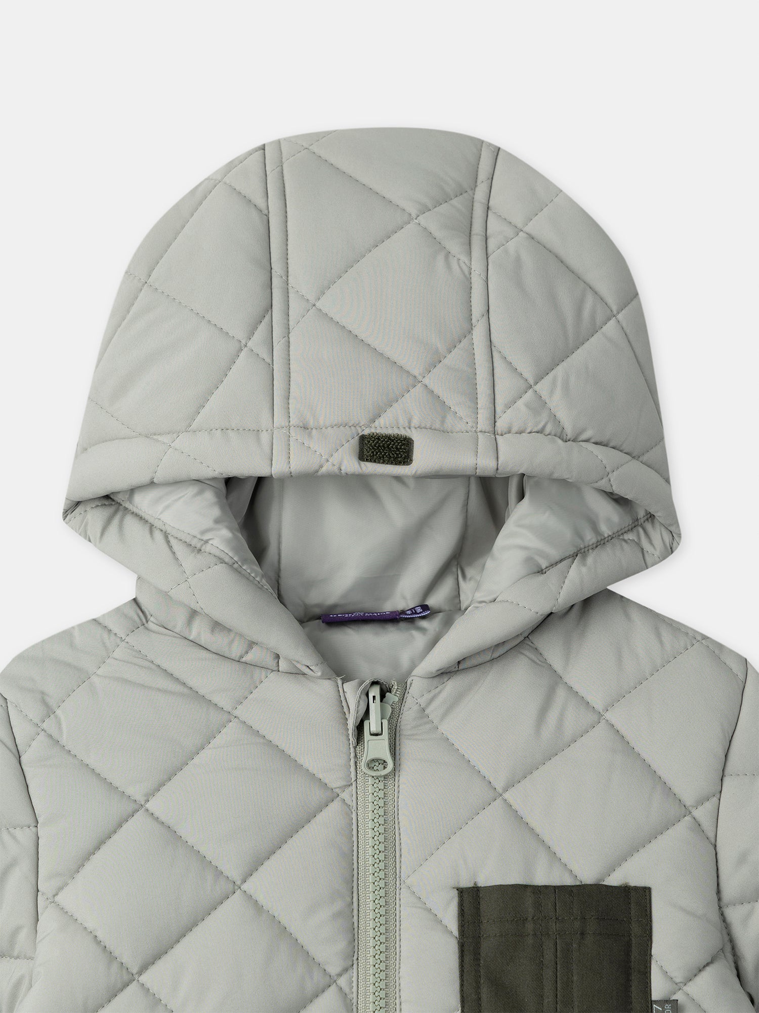 tmp/68893507776/files/f3b8d196-b41b-4288-8eee-d9a7c87b09ee/26H3PGK2PAR_G608_154e83ea05-9e91-4002-8d85-61de13769951.jpg