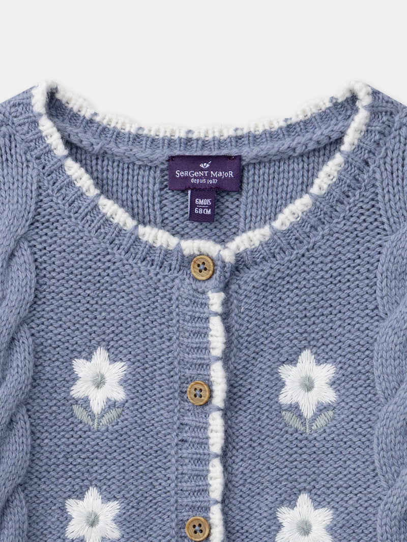 Cardigan azul con bordado de flores para niña