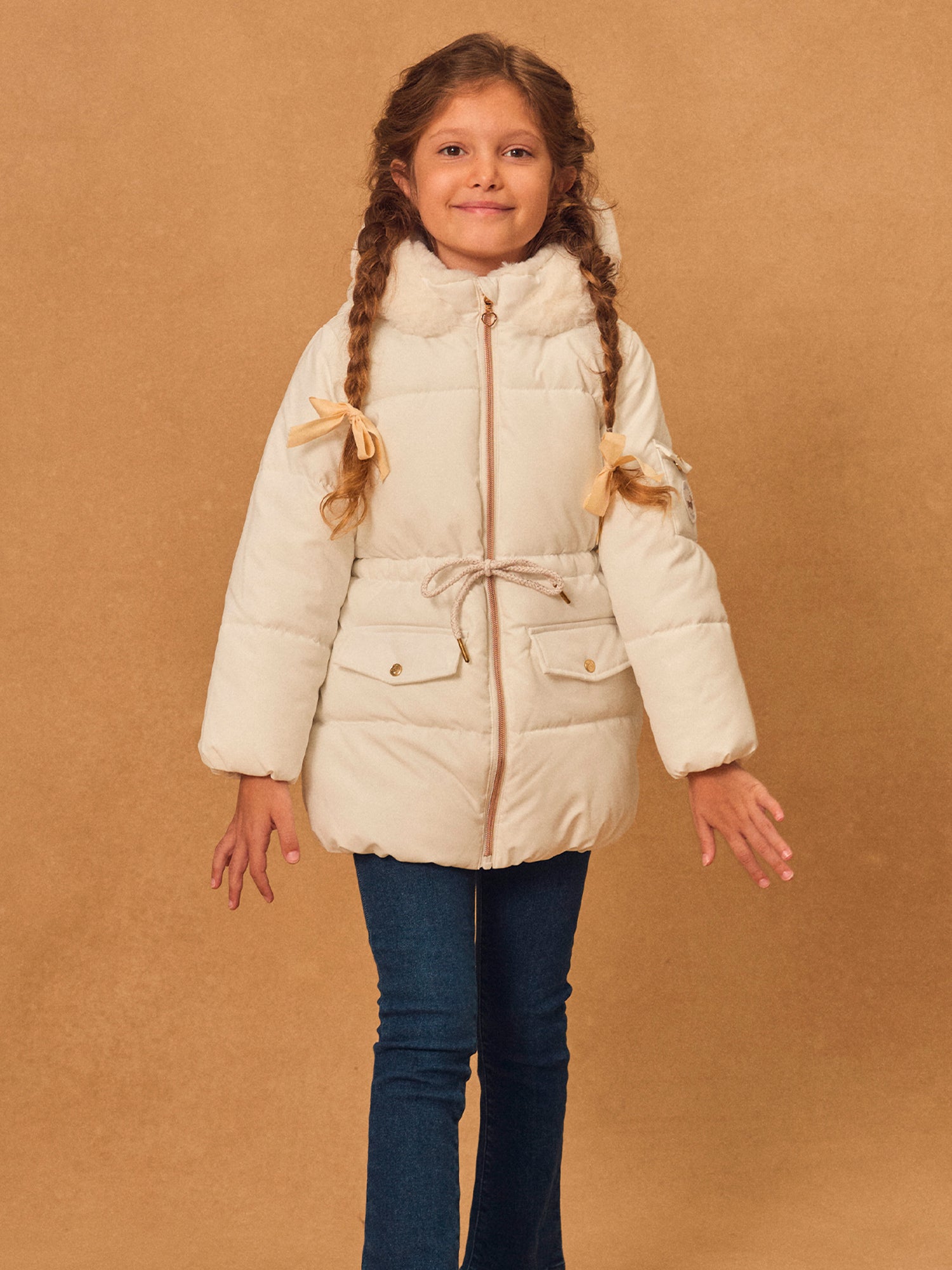 Chaqueta blanca acolchada niña