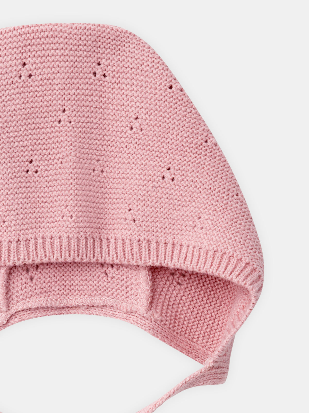 Gorro rosa para recién nacida