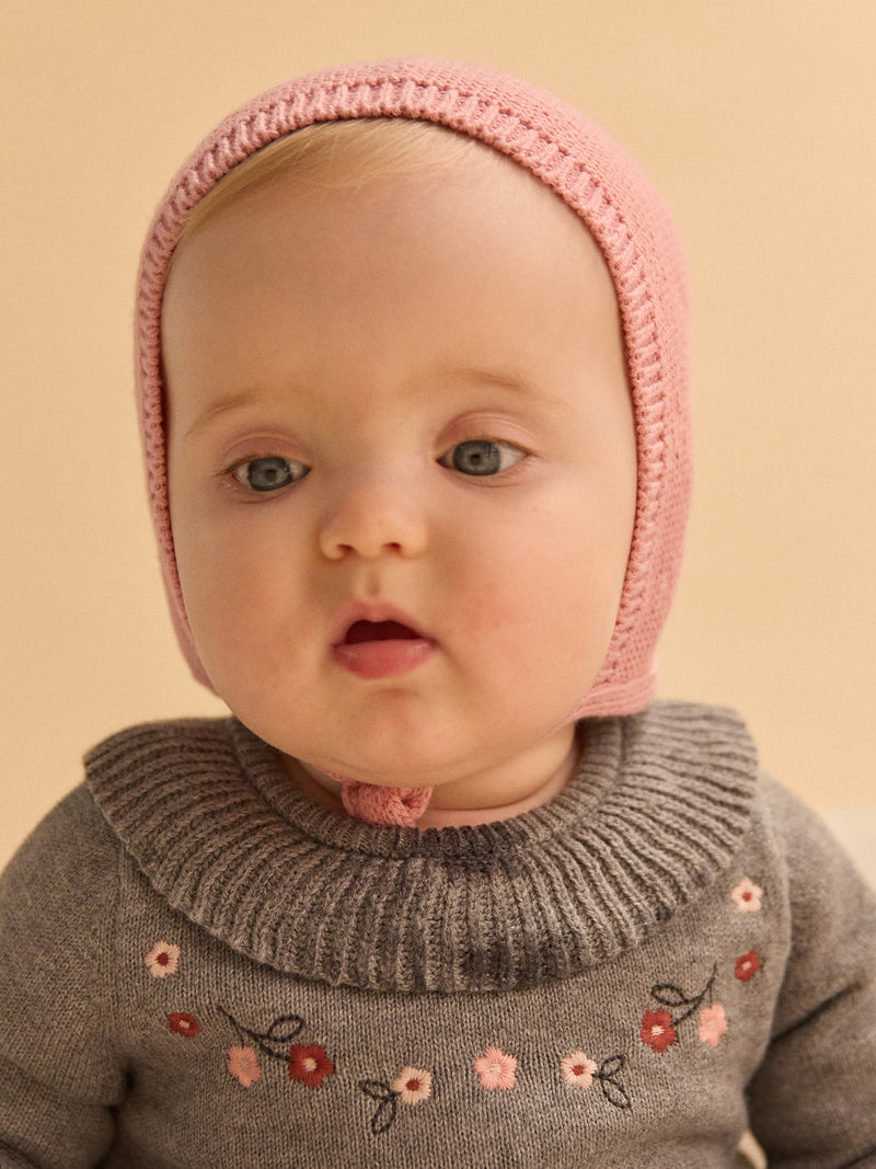 Gorro rosa para recién nacida