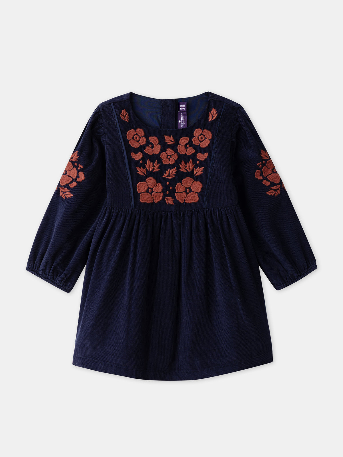 tmp/68893507776/files/ea4f0211-3586-4cbe-8fa1-290fe5bf7c18/26H1BF81ROB_070_133d17c9e-a852-4328-87dc-fd295636550a.jpg