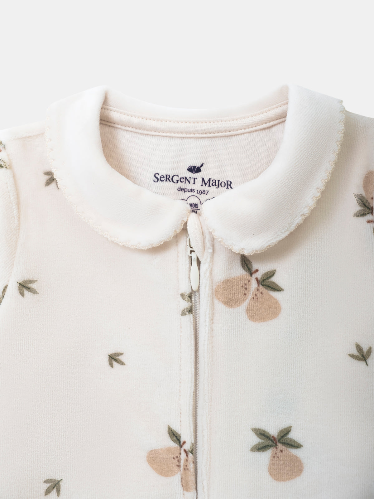 Pijama de Terciopelo Vainilla con Impresión de Peras Bebé Chica
