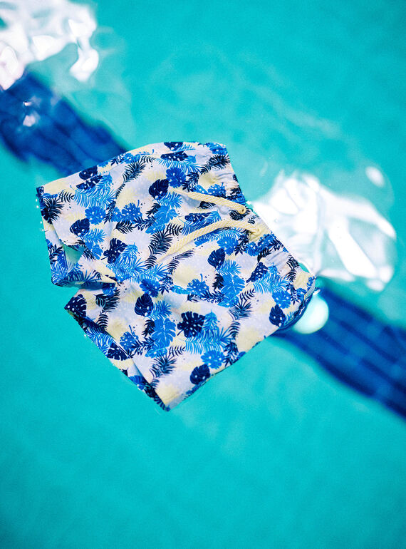 Short de playa azul vivo con estampado de hojas para bebé niño CILEO / 22E4BGO1MAI701