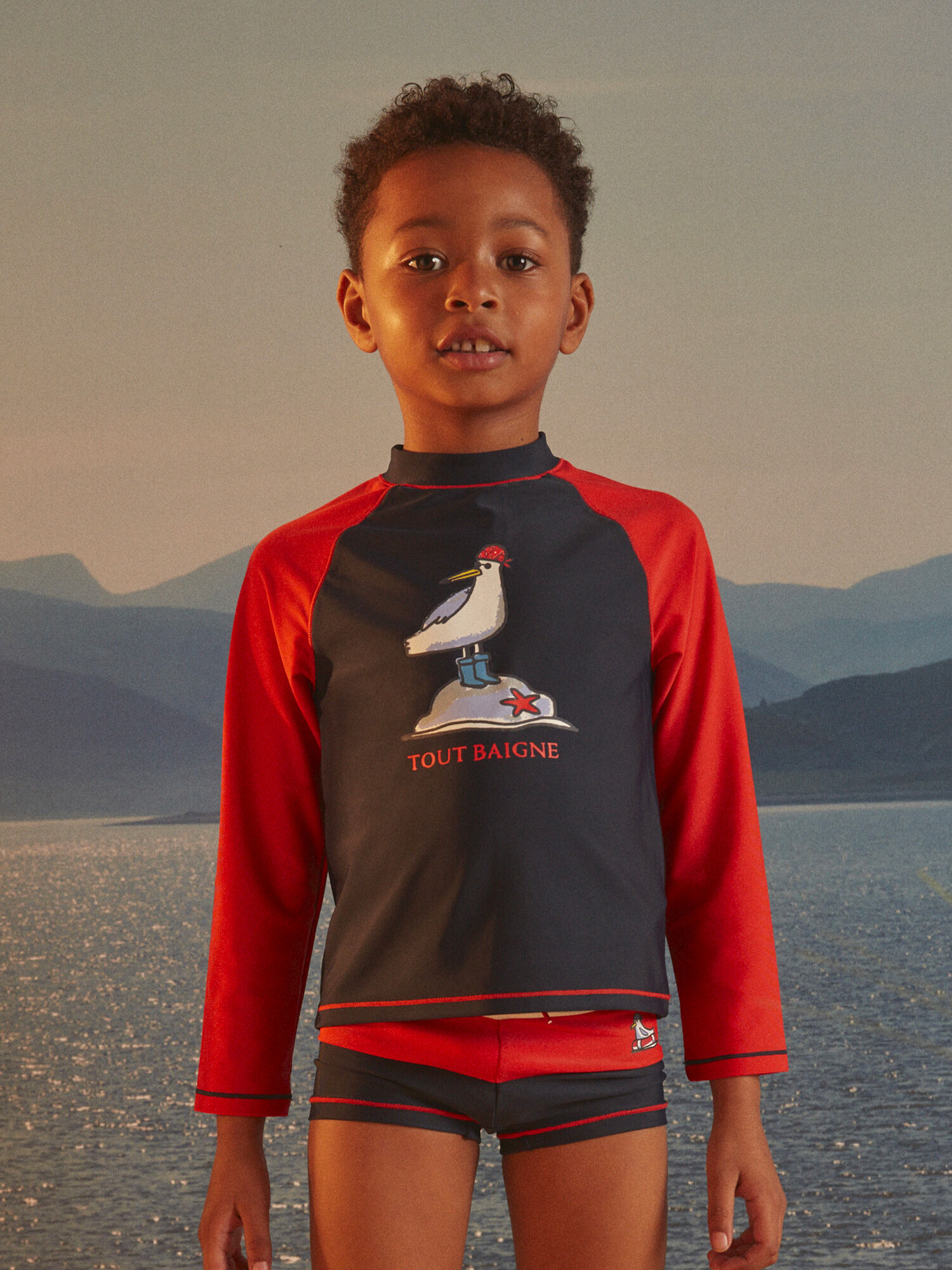Camiseta de bano con proteccion solar 50 con estampado de gaviotas Chico Sergent Major