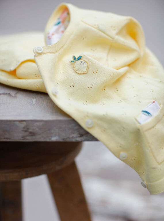 Cárdigan de color amarillo limón, de punto calado, para niña ZICADETTE / 21E2PFO1CARB104