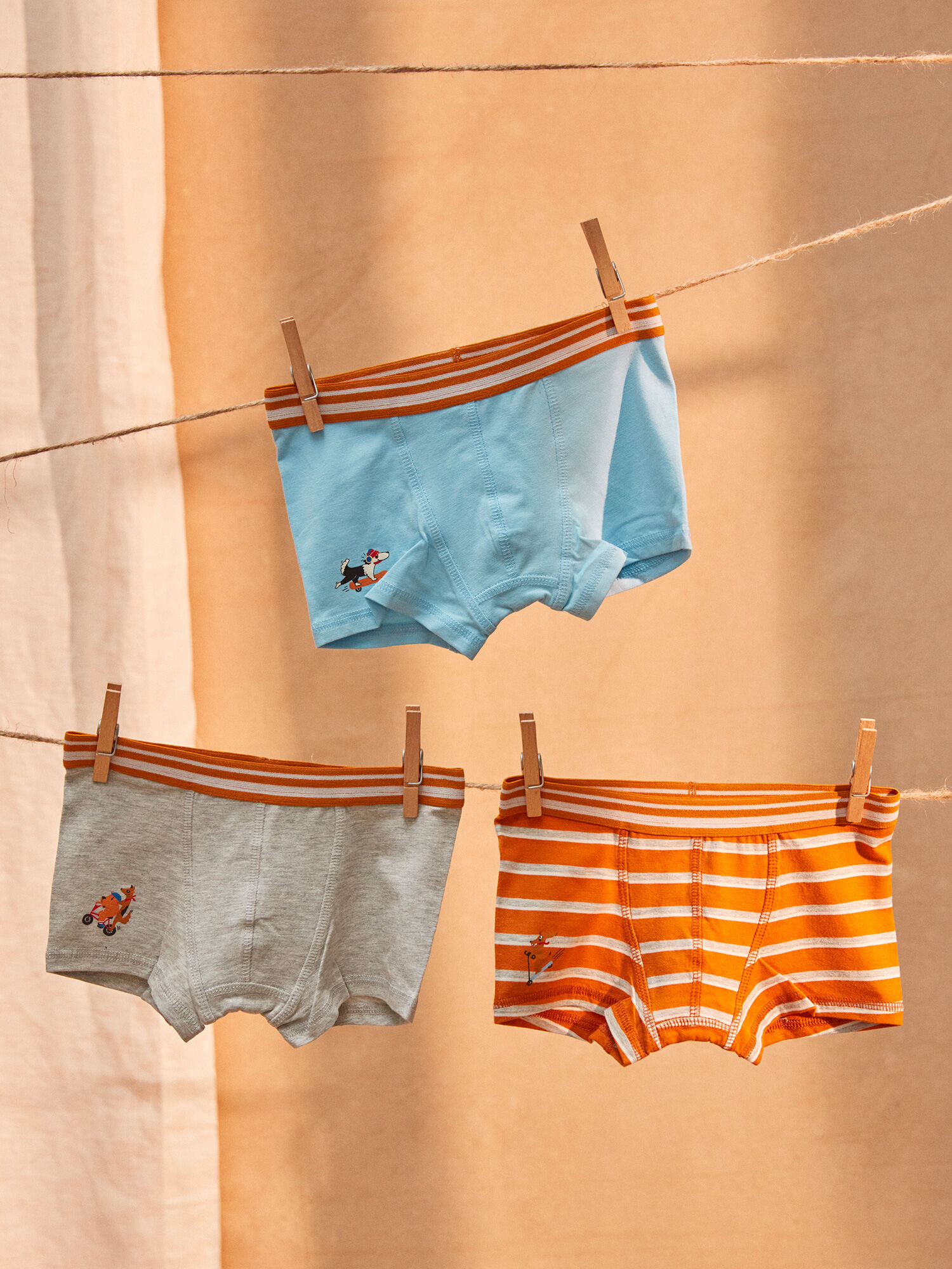 Calzoncillos clearance y calcetines
