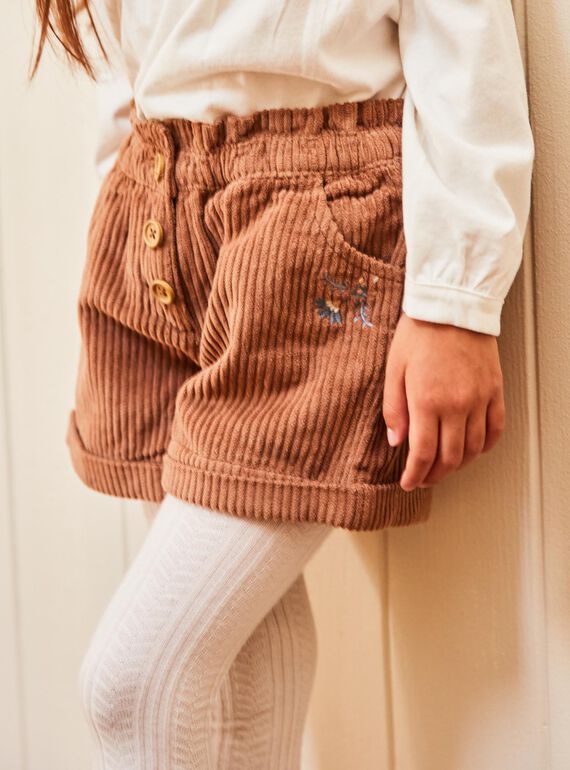 Short de color castaño de pana DIASHOETTE / 22H2PFY1SHOI802