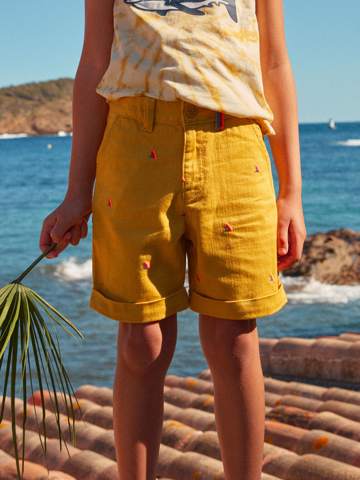 Short mostaza shop